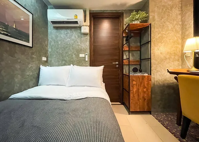 Loft Style Large 69 Sqmfast Wifi Bts Chong Nonsi Apartment Bangkok