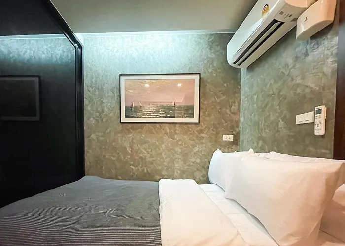Loft Style Large 69 Sqmfast Wifi Bts Chong Nonsi Bangkok