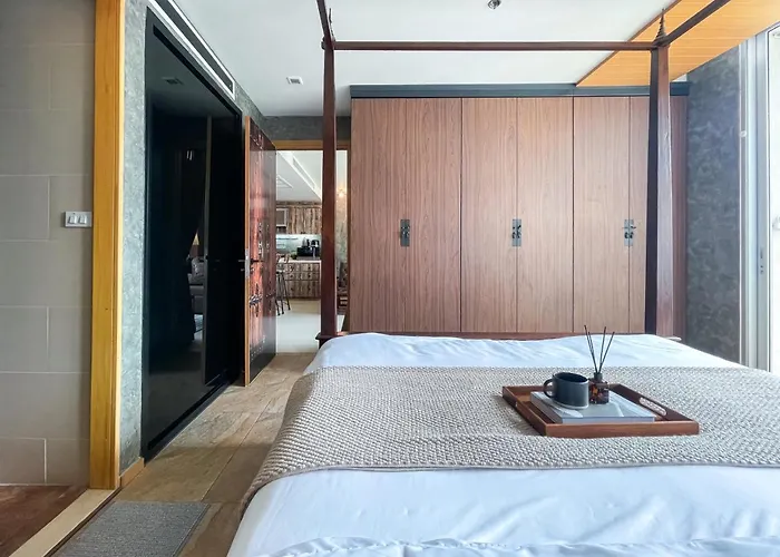 Loft Style Large 69 Sqmfast Wifi Bts Chong Nonsi * Bangkok